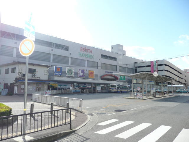 Shopping centre. Evista 126m to Nishinomiya (shopping center)