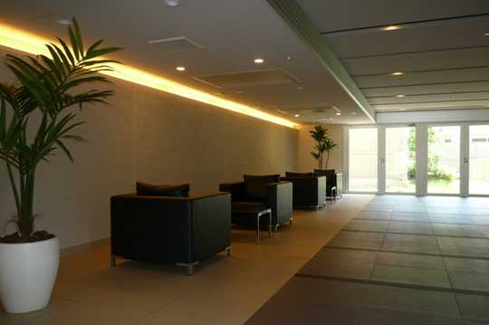 Entrance. Local appearance photo