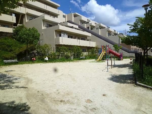 park. 30m to Najio Ishizaka park