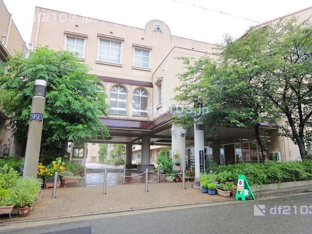 Primary school. 427m to Nishinomiya Municipal Taisha elementary school