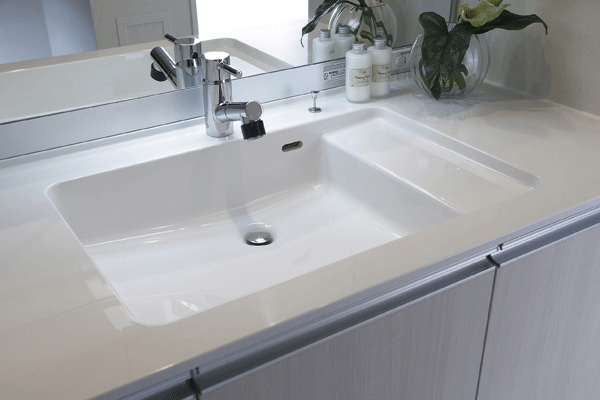 Bathing-wash room.  [Counter-integrated bowl] Seamless counter-integrated bowl. Dated step part to prevent the null with, such as soap, It maintains the integrity of the at any time beautiful space (same specifications)