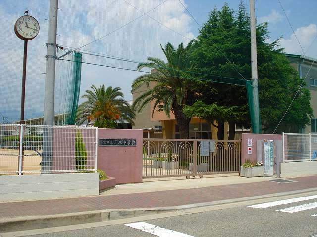 Junior high school. Kawaraki junior high school