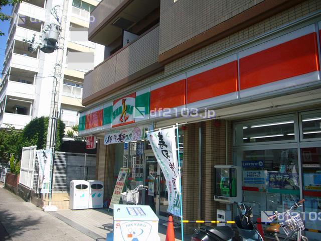 Convenience store. 525m until Thanksgiving JR Nishinomiya