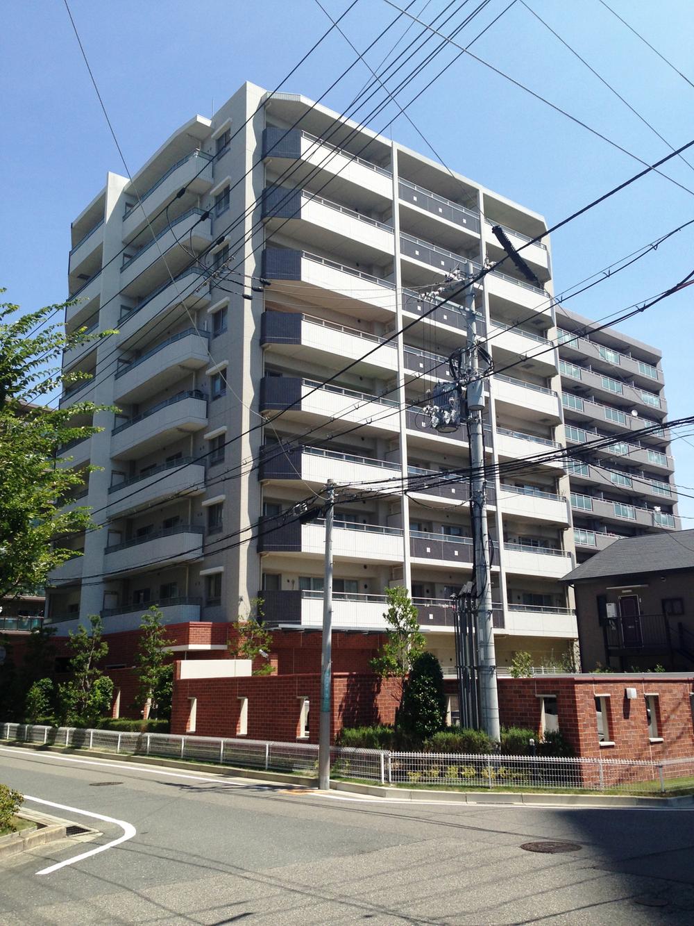 Local appearance photo. Local (June 2007 architecture) (12 May 2013) Shooting
