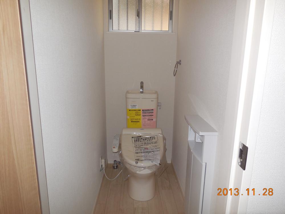 Toilet. New construction local photo! You can immediately guidance