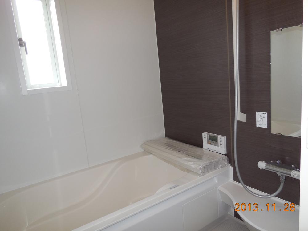 Bathroom. New construction local photo! You can immediately guidance! 