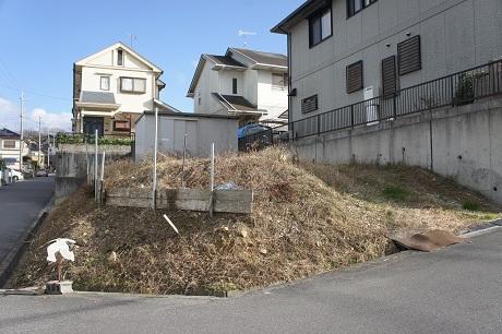 Local land photo. It is delivery after the open feeling of Good complete residential land in the corner lot