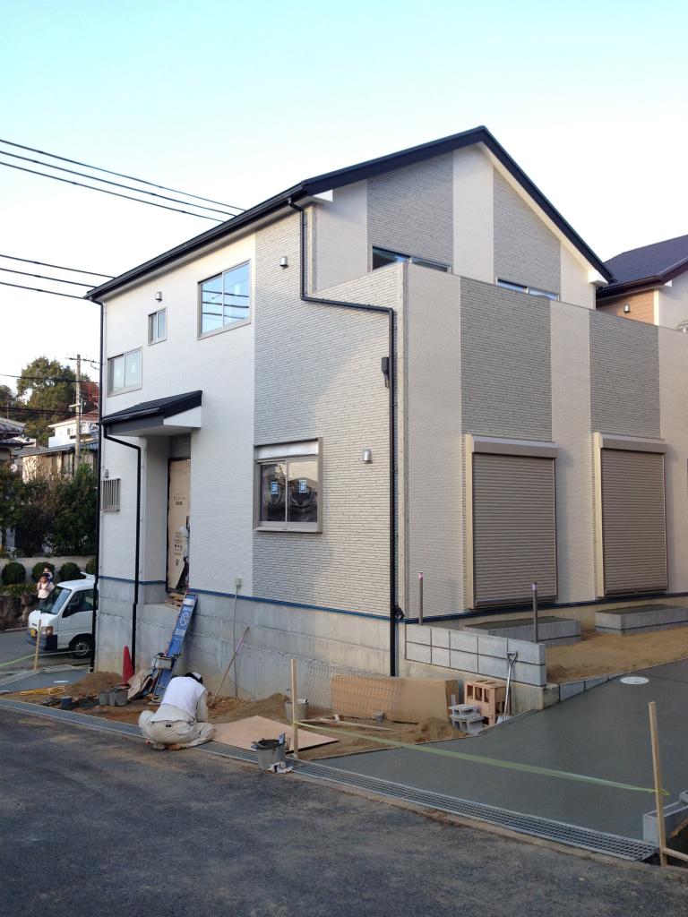 Local appearance photo. Local (11 May 2013) Shooting