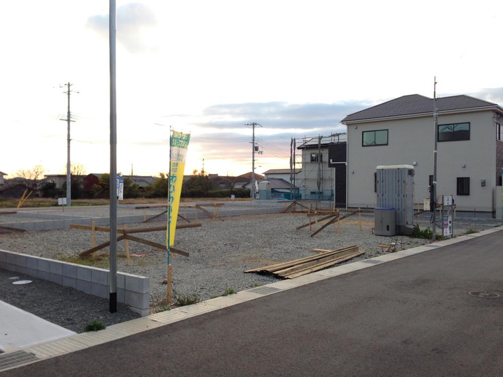 Local appearance photo. Local (11 May 2013) Shooting