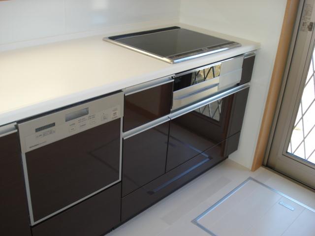 Kitchen. Indoor (February 2013) Shooting IH cooking heater, Dishwasher