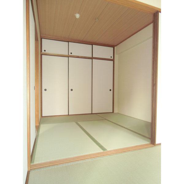 Entrance. Japanese-style room 4,5