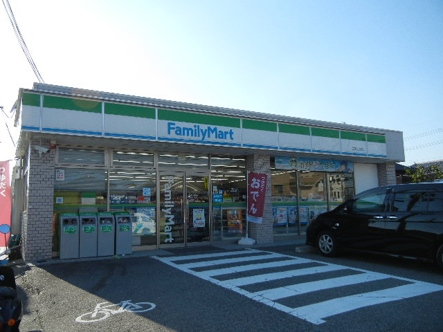 Convenience store. FamilyMart Mita Kamiisawa store up (convenience store) 615m