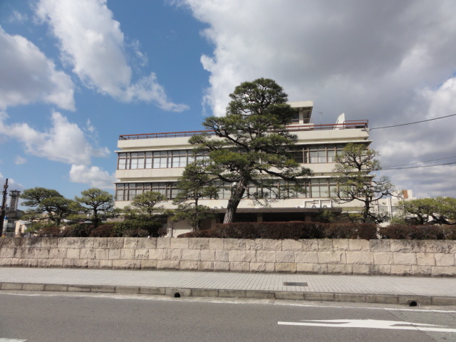 Government office. 1712m to Mita City Hall (government office)