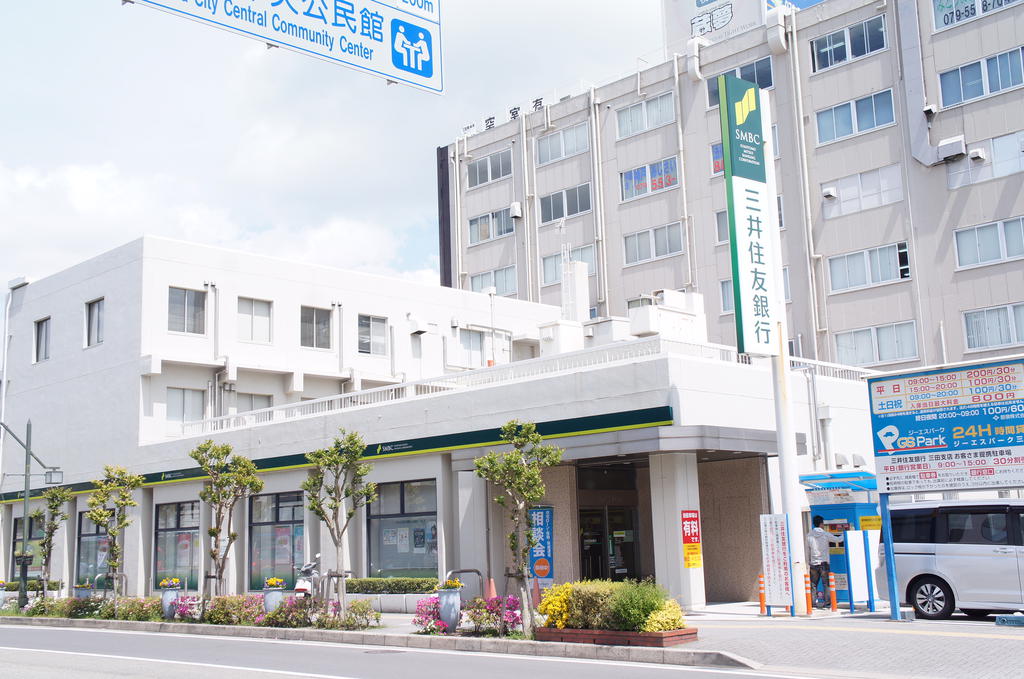 Bank. 334m to Sumitomo Mitsui Banking Corporation Mita Branch (Bank)