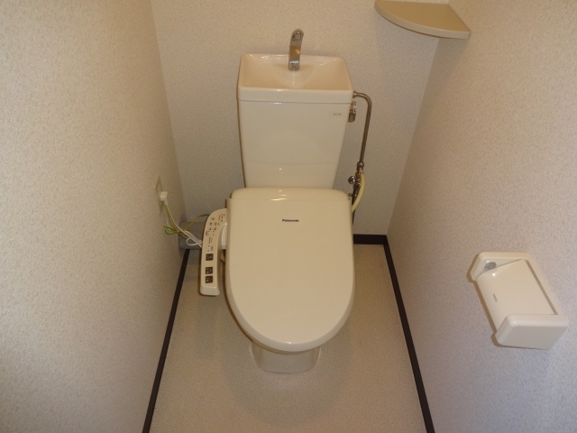 Toilet. Air-conditioned one