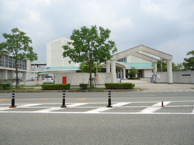 Junior high school. Municipal Keyakidai until junior high school (junior high school) 2763m