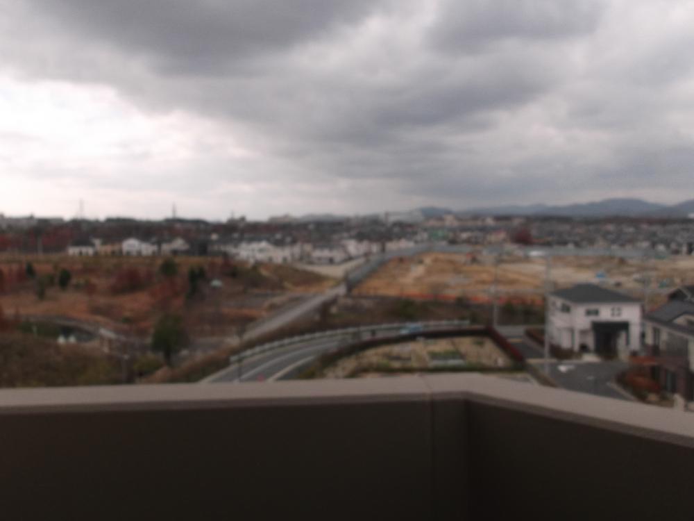 View photos from the dwelling unit. View from the site (December 2013) Shooting