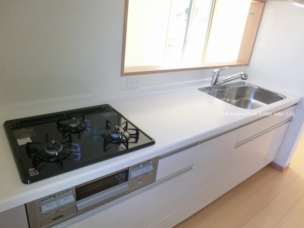 Kitchen. It is a popular counter kitchen.