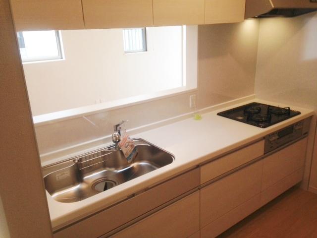 Kitchen. Same specification kitchen