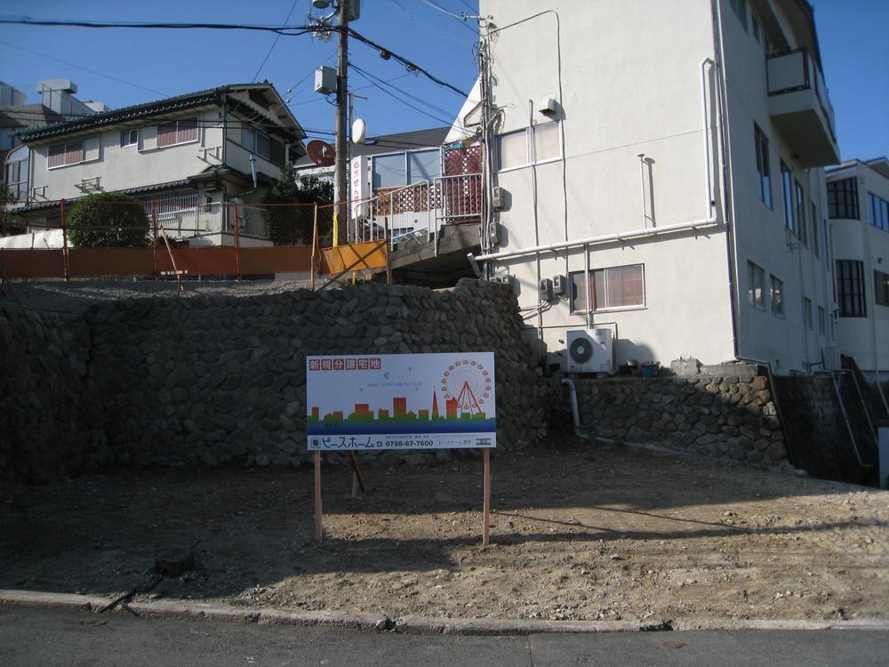 Local land photo. Local (10 May 2013) shooting is rare Sakasegawa Station near a 2-minute walk life very convenient. 