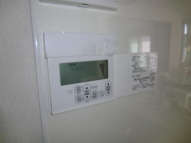 Cooling and heating ・ Air conditioning. Local photo (floor heating remote control)