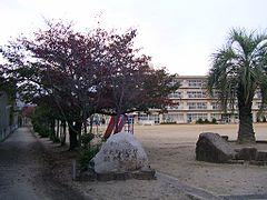 Primary school. Takarazuka Municipal Akurakita to elementary school 839m