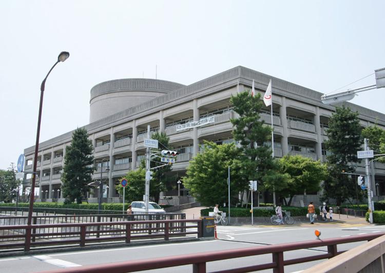 Government office. Takarazuka to City Hall 210m 3-minute walk