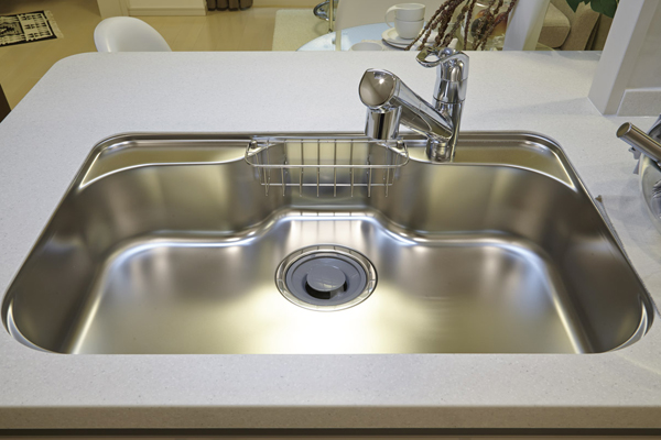 Kitchen.  [Jumbo sink] Large sink with every other small items. Quiet sink to mitigate such as water wings sounds and falling tone has been adopted ( ※ C type, except. Same specifications)