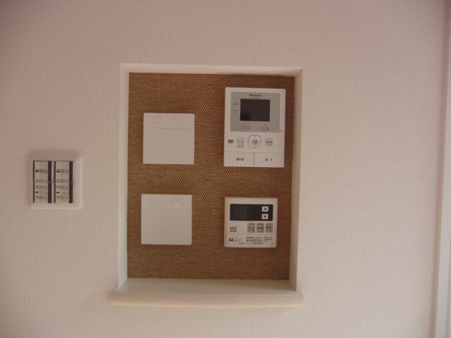 Other Equipment. Intercom, Water heater, Because it pays the remote control of floor heating and the like look is refreshing.
