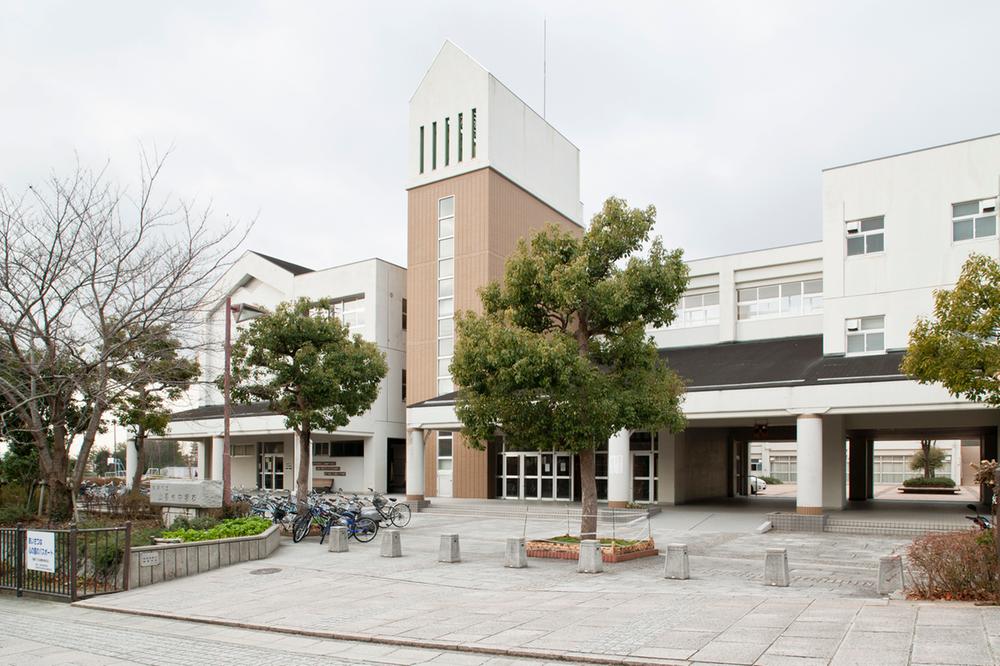 Junior high school. Yamatedai junior high school