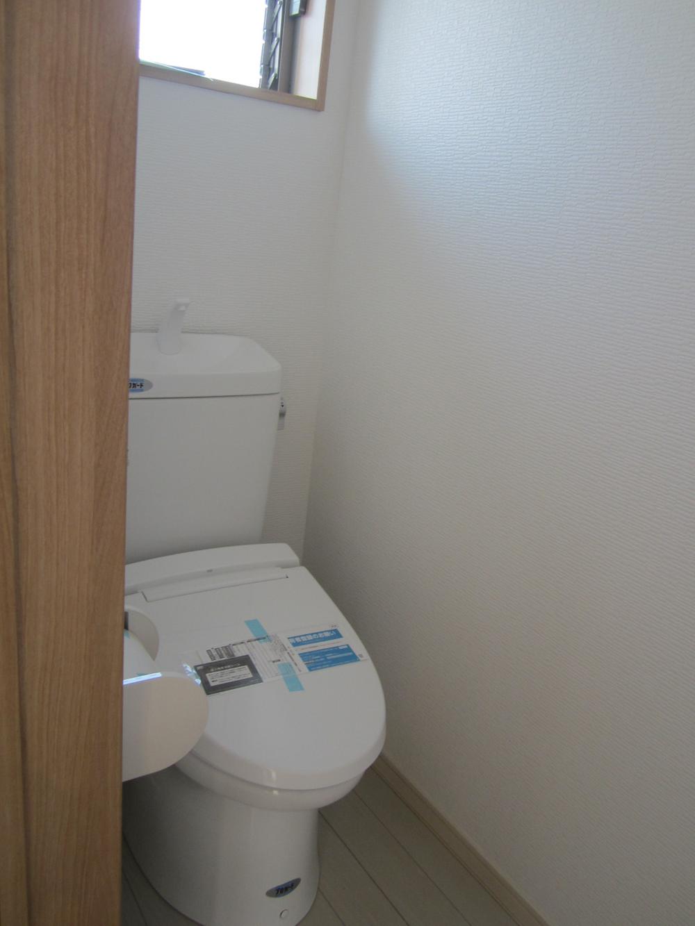 Toilet. 2F toilet