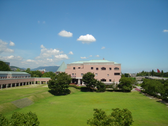 University ・ Junior college. Private Osaka University of Arts Junior College Itami Campus (University of ・ 1702m up to junior college)