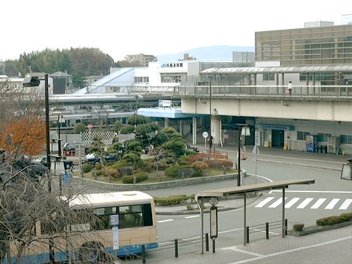 station. JR Fukujiyama line "Kawanishi Ikeda Station" a 17-minute walk from the 1350m local to, The distance to the station is a walking route. It is not in the straight-line distance. 