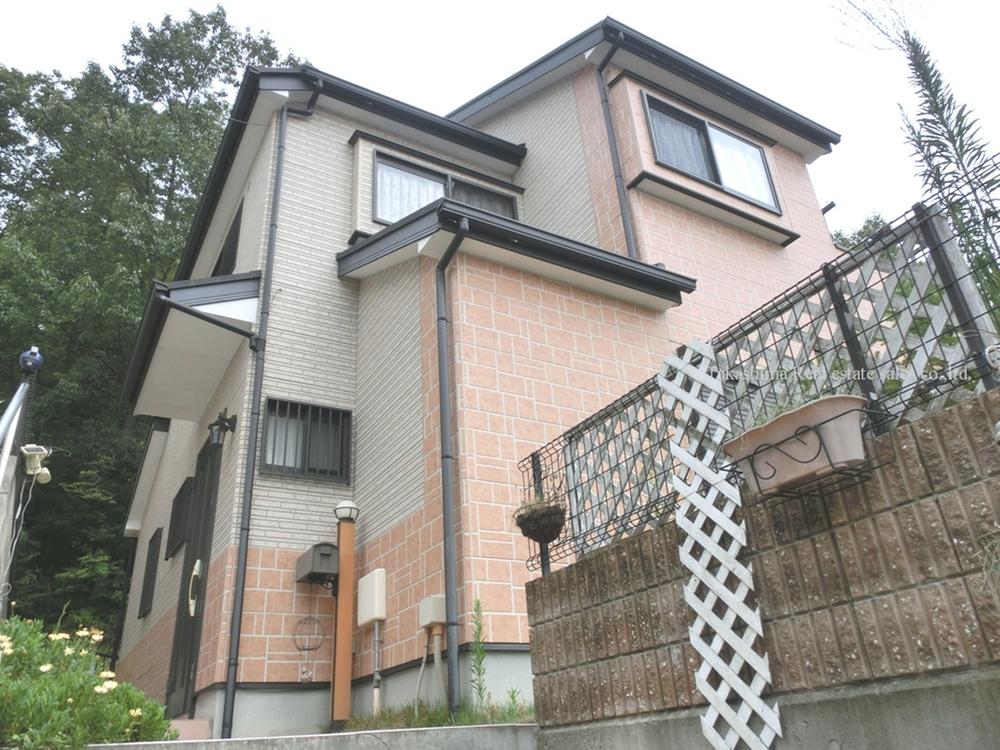 Local appearance photo. Heisei 15 July Built Built in shallow housing.