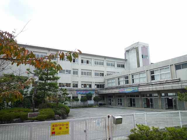 Junior high school. Takarazuka 2570m until junior high school