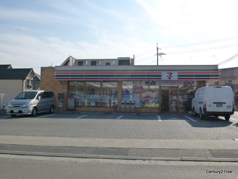 Convenience store. Seven-Eleven Itami Aramaki 7-chome up (convenience store) 416m