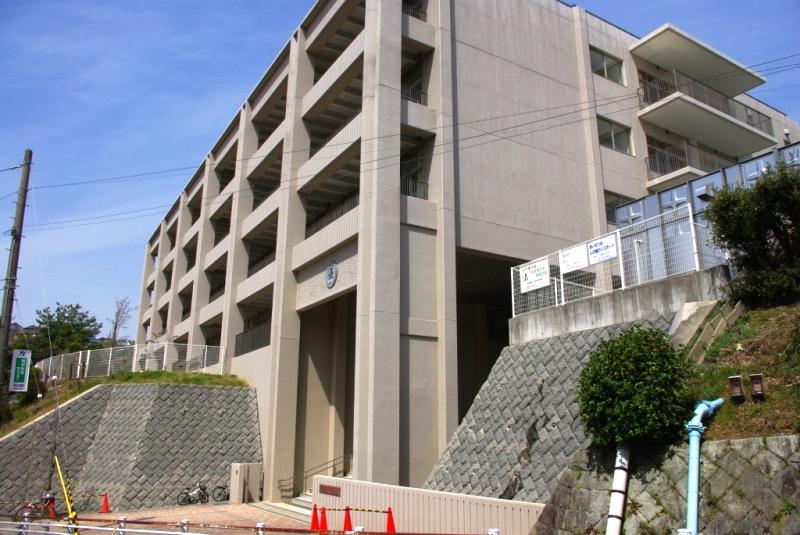 Primary school. 1300m until the Municipal Nagao Elementary School