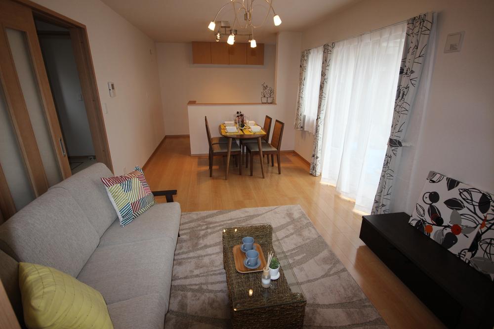Living. So we have established a furniture, It is a living image is easy ☆