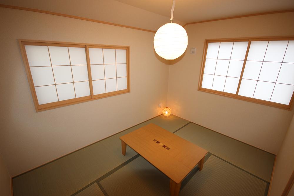 Non-living room. How is it as a space ... drawing room of the sum adjacent to LDK ^^