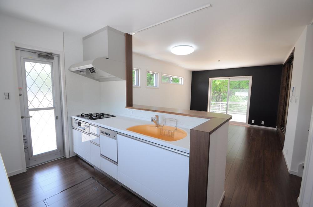 Other Equipment. Housetec "Lovee" YAMAHA "Bb" You can choose from three types of LIXIL "AS"