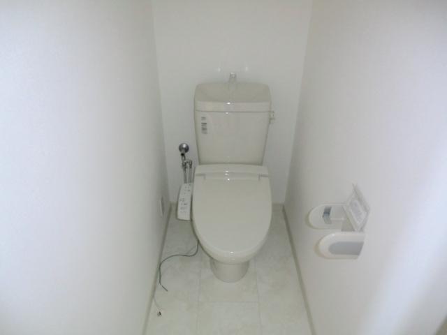 Other Equipment. Local photos (toilet)