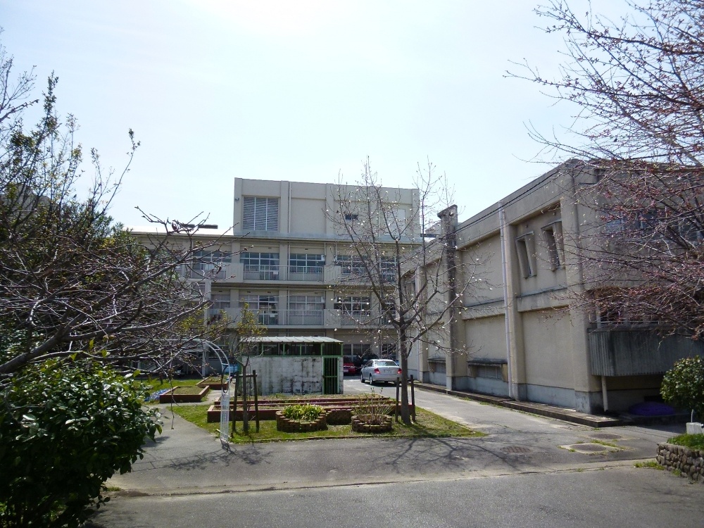 Primary school. Takarazuka City 150m Guangming up to elementary school (elementary school)
