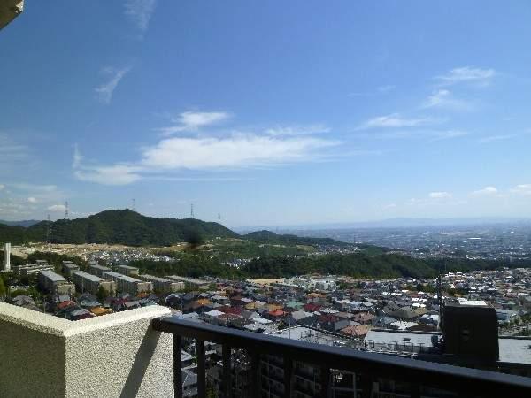 View photos from the dwelling unit. Enjoy the panoramic views!