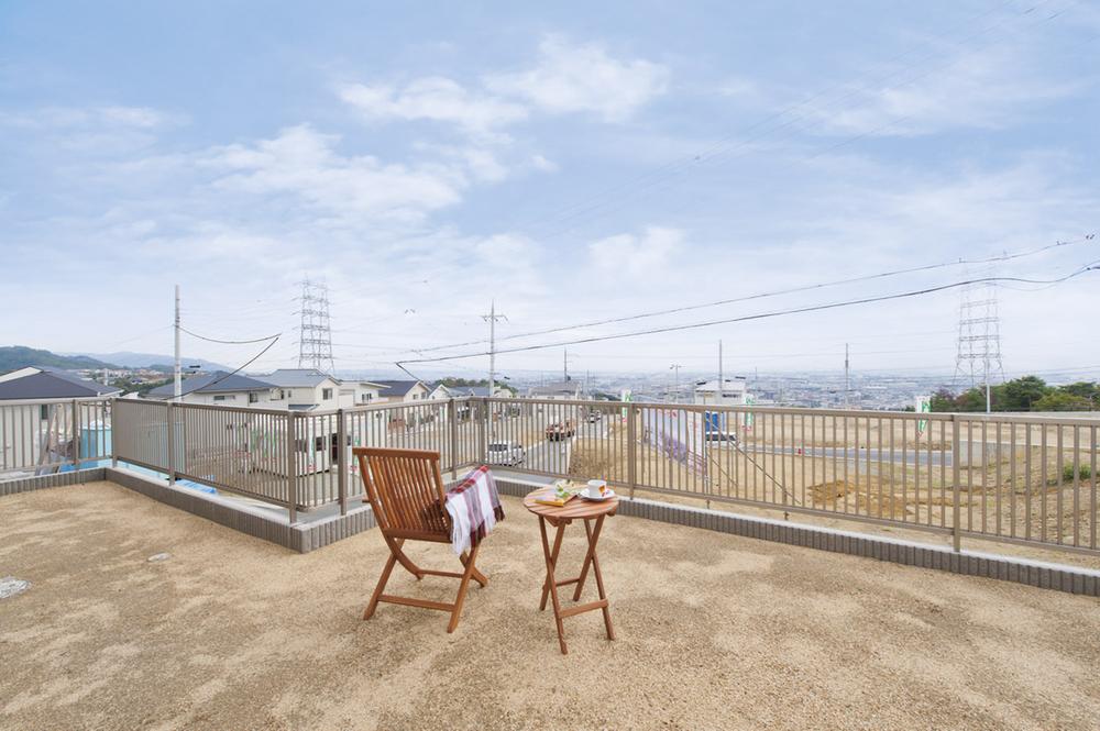 Balcony. Also hog the view from the first floor because the hill. Such as the barbecue by inviting friends, Breadth also enough