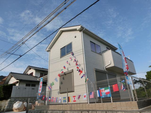 Local appearance photo. 2013 September New construction !!