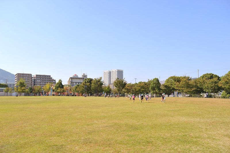 park. 450m to Suehiro Central Park