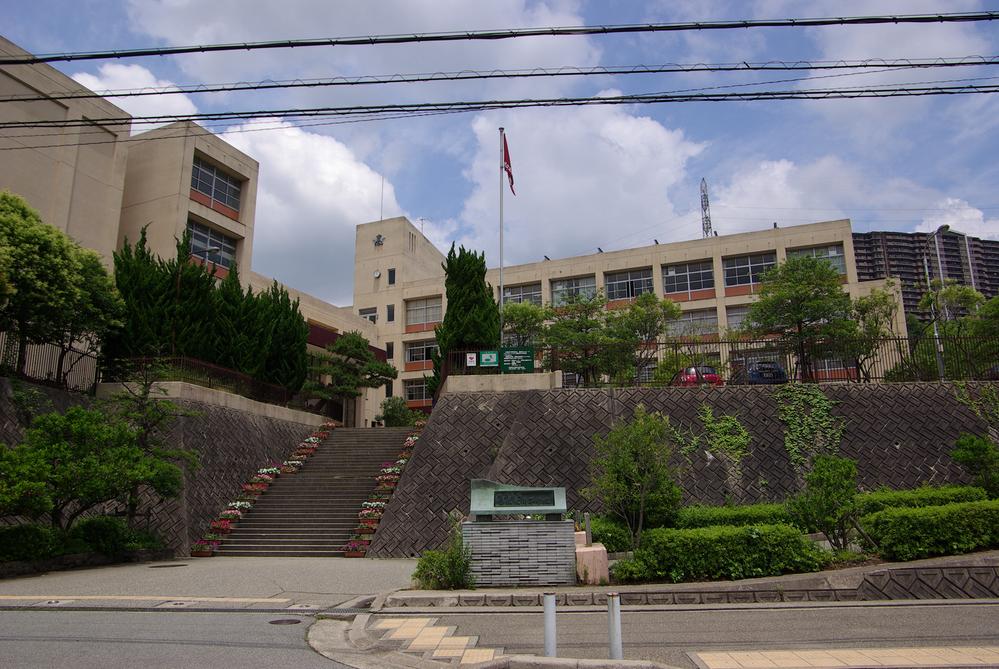 high school ・ College. 2892m to Hyogo Takarazuka North High School