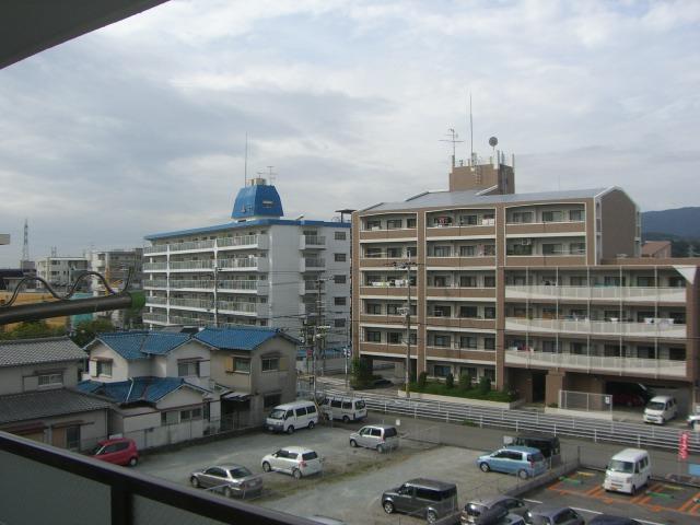 View photos from the dwelling unit. View from the site (October 2013) Shooting