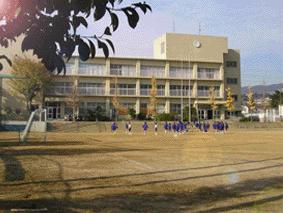Junior high school. Takarazuka Municipal Minamihibarigaoka until junior high school 361m