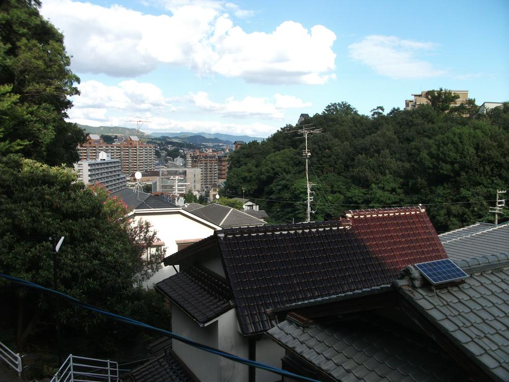 View photos from the dwelling unit. View of Hankyu Takarazuka Station direction from the second floor Japanese-style room